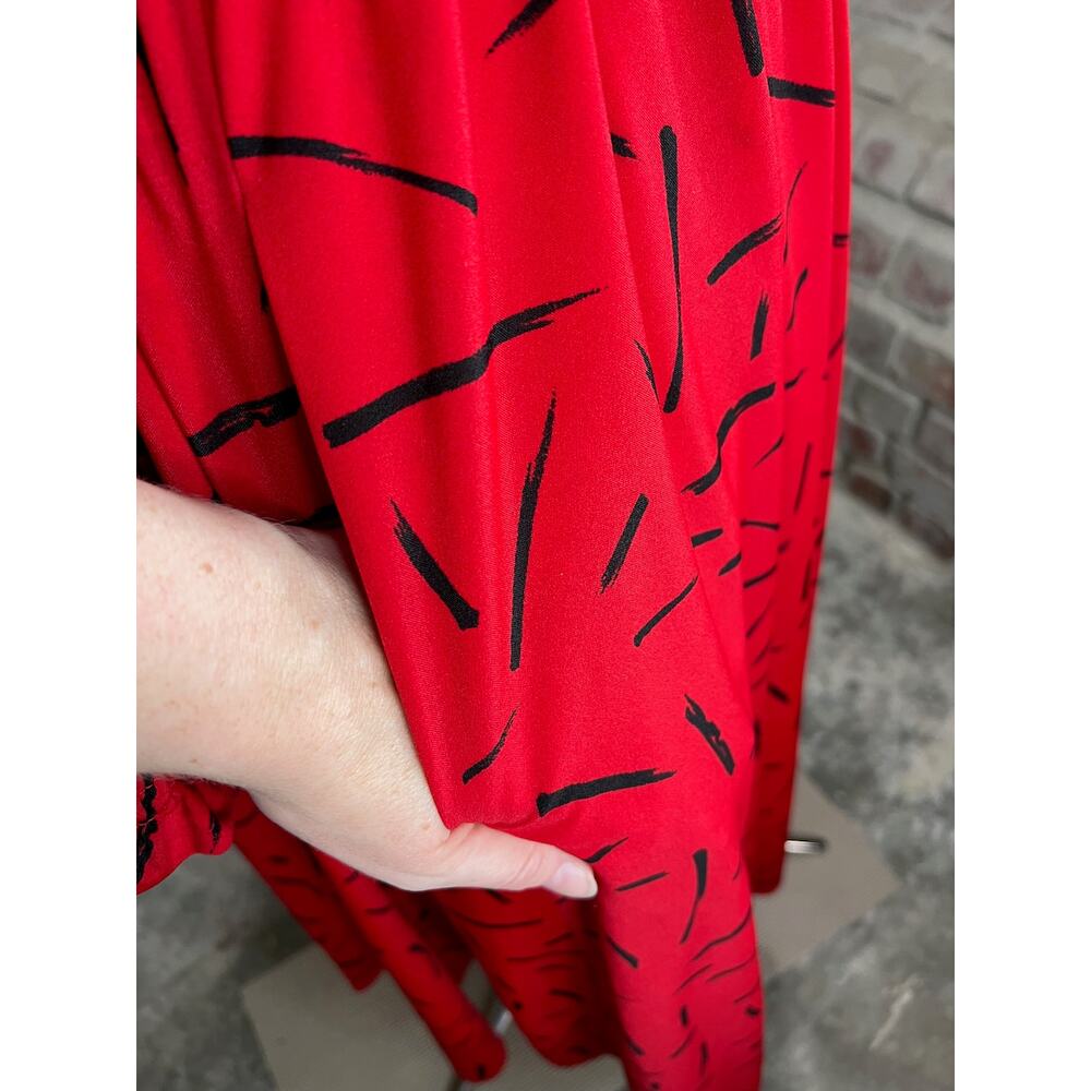 Liz Claiborne dress smocked bodice red black long sleeve pockets - Picture 9 of 12